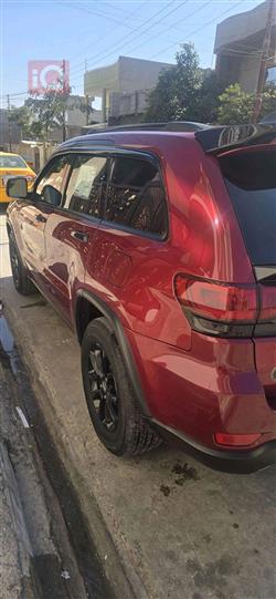 جیپ گراند شیرۆکی